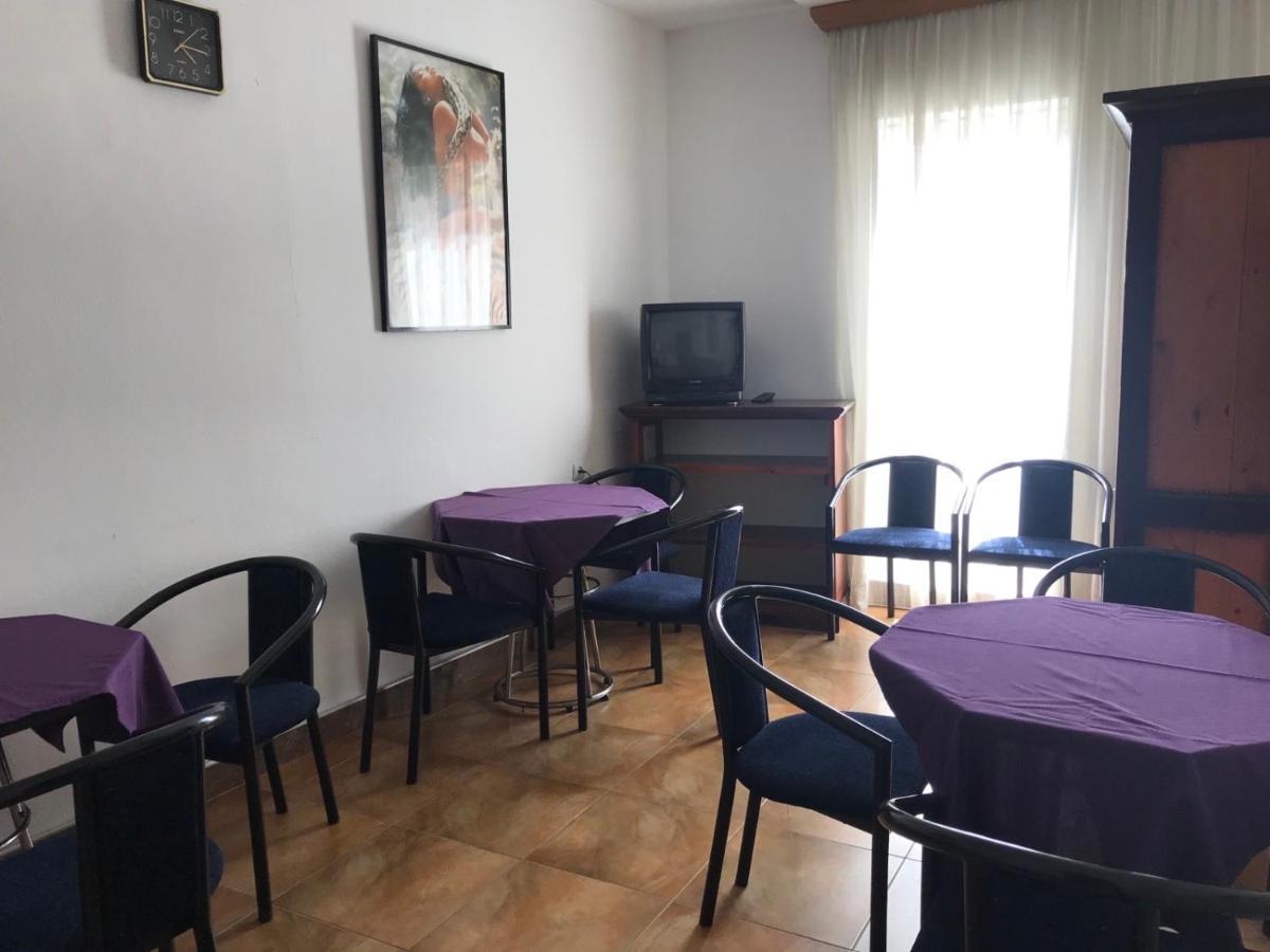 Hotel No Problem Erivan Exterior foto