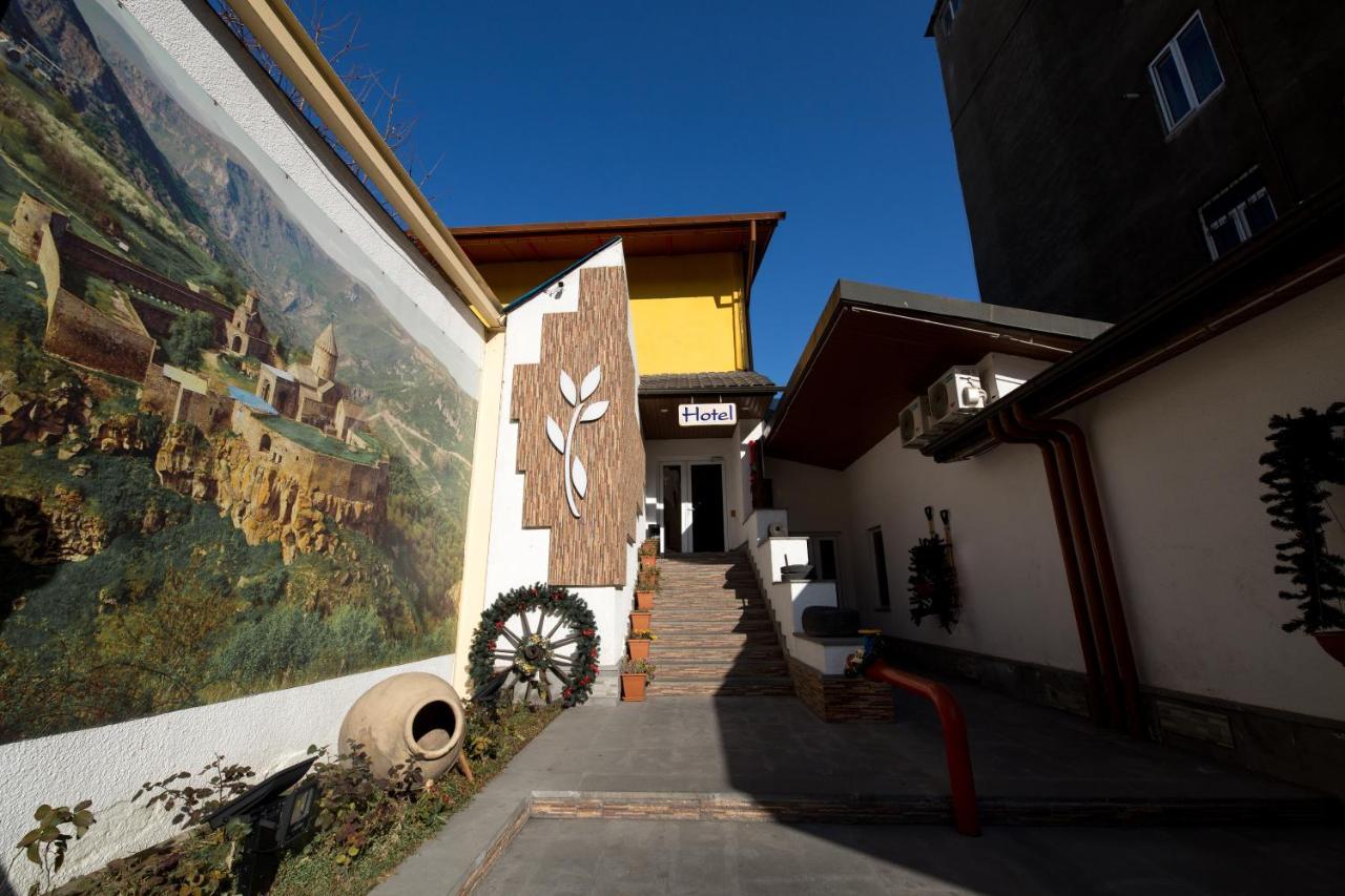Hotel No Problem Erivan Exterior foto